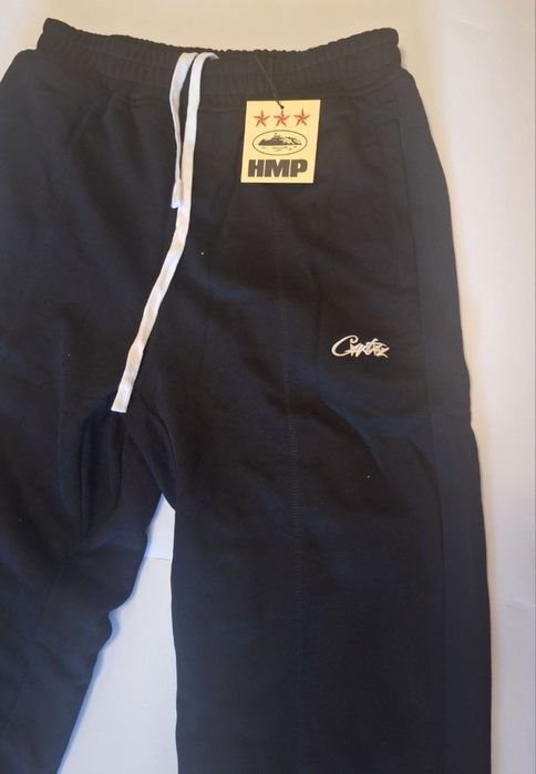 Штани corteiz у наявності