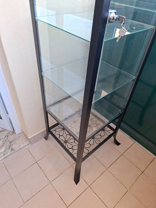 VITRINE IKEA  (Descontinuada)