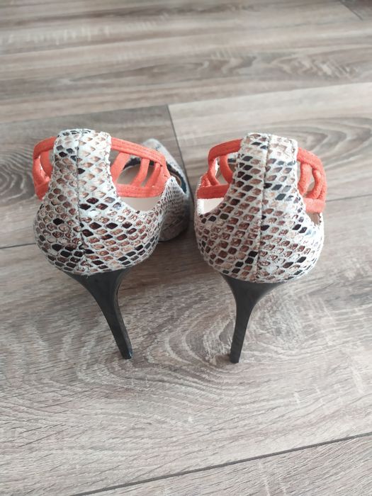 Szpilki River Island roz.39