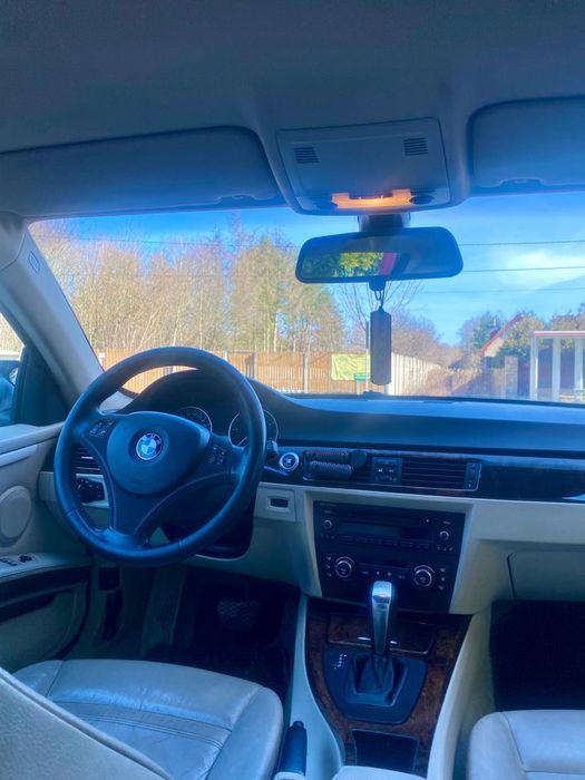 BMW E92 // 320d // Coupe // Automat // Super Stan