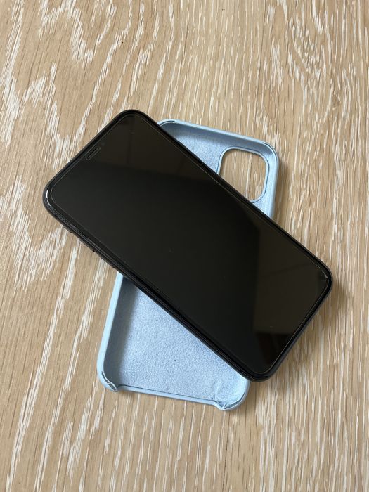 Продаю Iphone 11 64 Gb