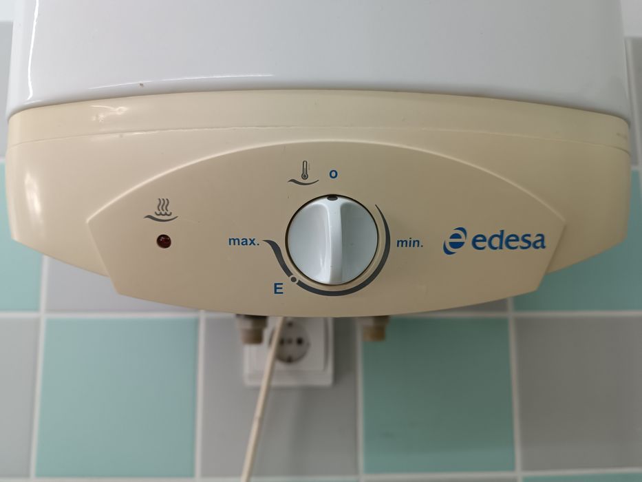 Termoacumulador 15L (para REPARAÇÃO)