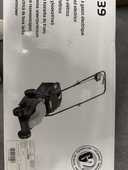 Cortador de relva electrico