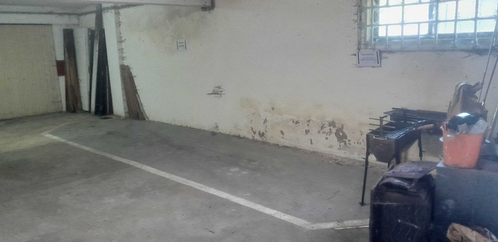 Garagem/parqueamento ,Bom Retiro