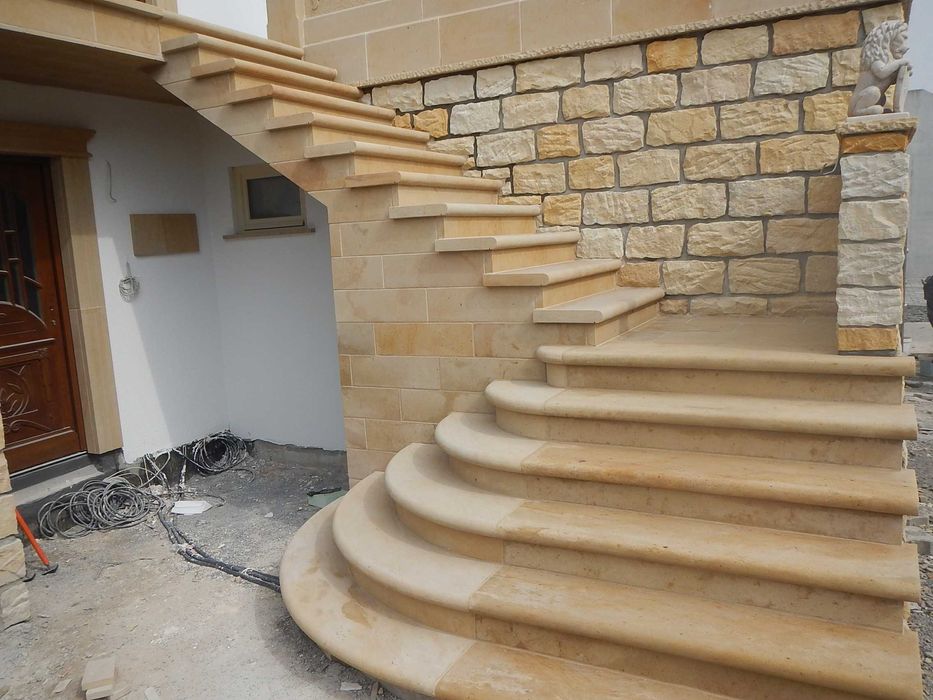 50. Stopnica z piaskowca | Faza | 100×35×5 cm | Okładzina schodowa |