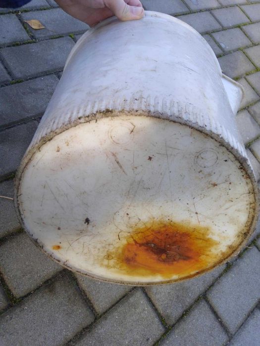 Wiadro plastikowe wiaderko białe z lejkiem dziubkiem 25l 32cm PRL