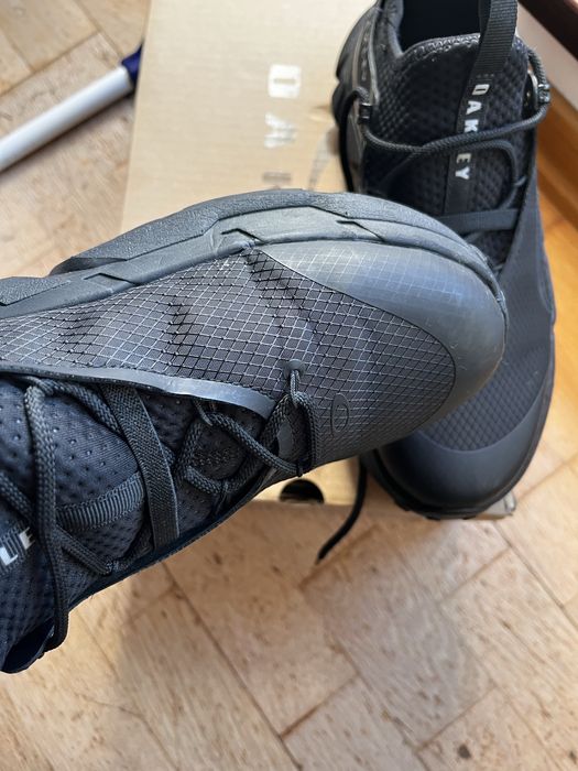 Buty Oakley Light Shield Triple Black