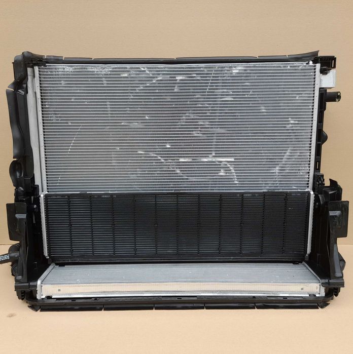 Бампер передний комплект с разборки Mercedes E W214 запчасти б/у шрот