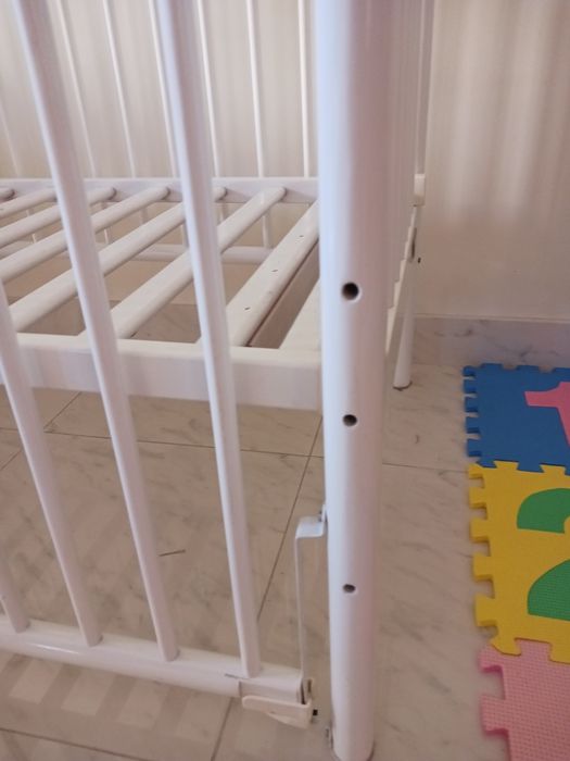 Cama / berco de bebé de grades marca  Trama