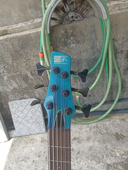 Baixo ebanes 6cordas em bom estado