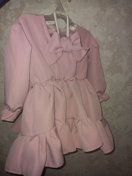 Продам сукню на дівчинку