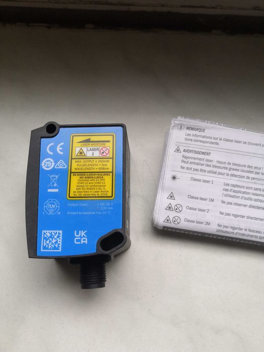 Czujnik laserowy odległości dalmierz  Sick DT35-B15251 Nowy