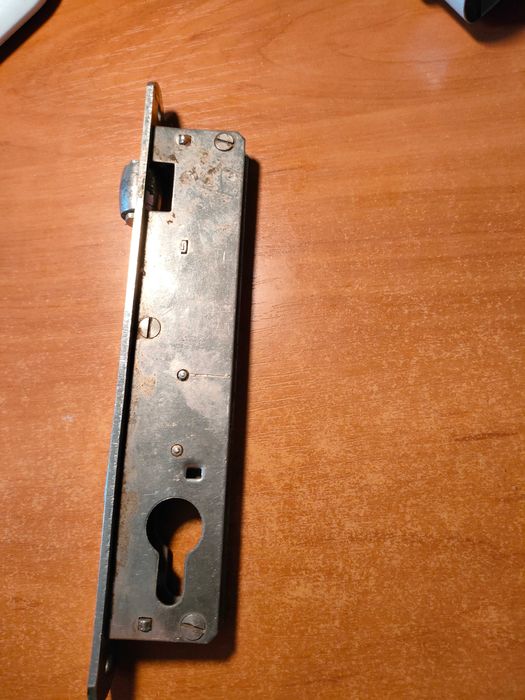 kaseta zamka furtki na zamek