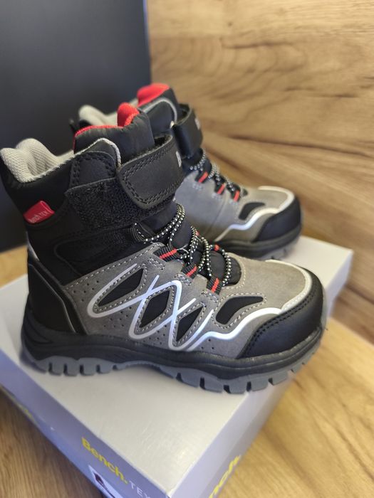 NOWE buty Bench r.27