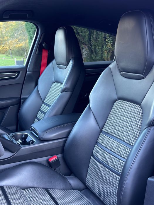 Porsche Cayenne E-Hybrid GT Carbon Package
