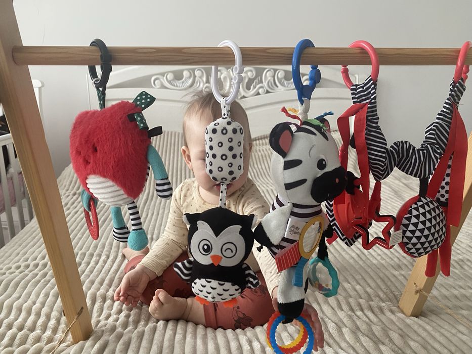 Іграшки для немовлят