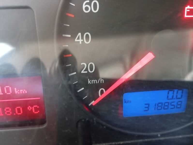 Volkswagen Transporter T5 2003 rok 175KM