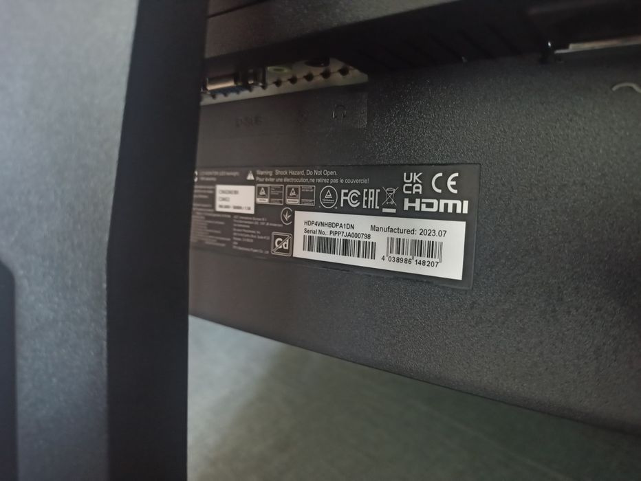 Monitor 24" dla graczy AOC C24G2AE/BK uszkodzony