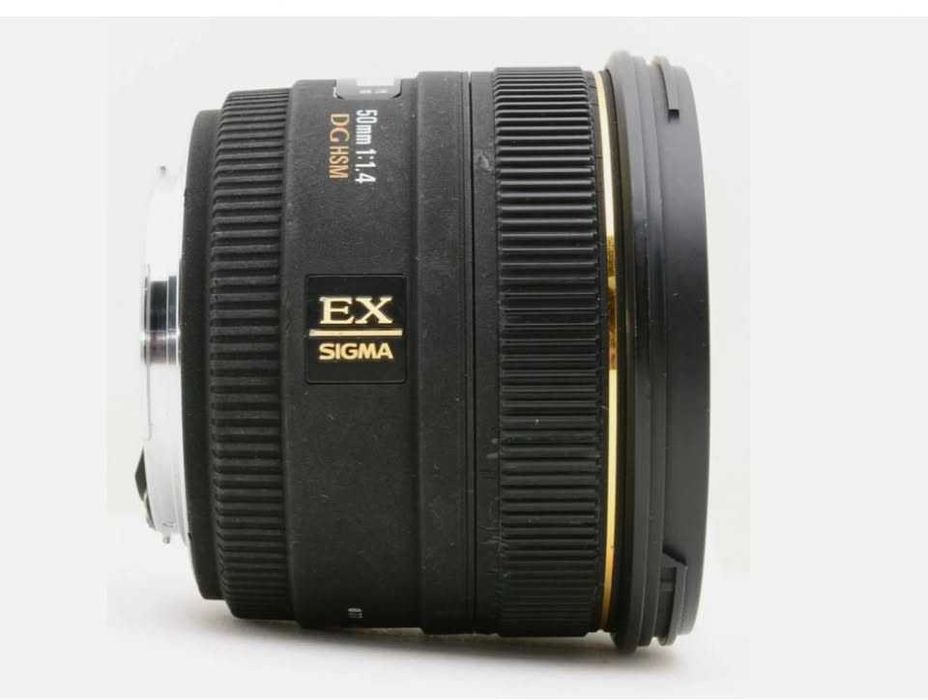 SIGMA EX DG 50mm f/1.4 HSM for Canon (Full Frame or APS-C)64564135916546124