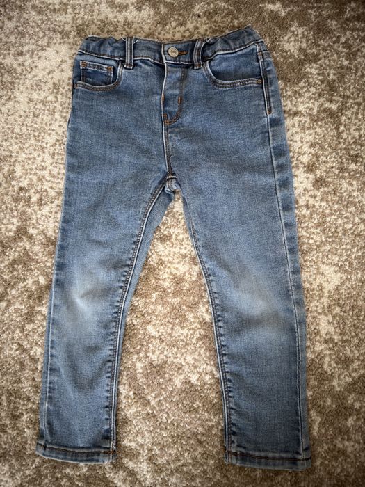 Джинси Zara на дівчинку 104 р + кофта Gap