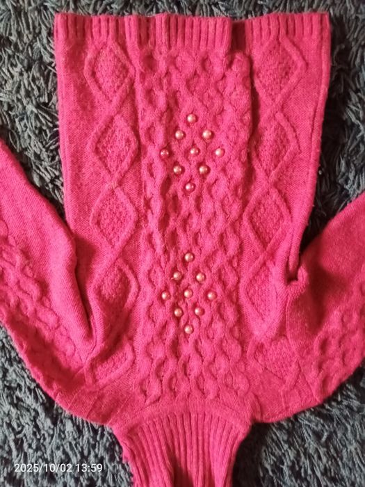 Светр на дівчинку