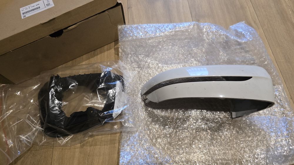 Nakładki lusterek oraz pierścienie bmw g20/21
