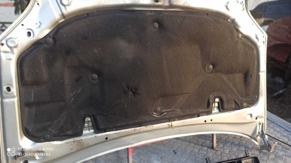 Wygłuszenie Maski  Toyota avensis T25