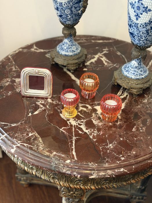 Mesa redonda estilo louis xvi