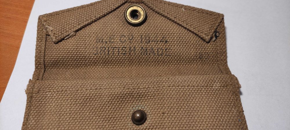Pokrowiec Opatrunek Ładownica US ARMY BRITISH MADE