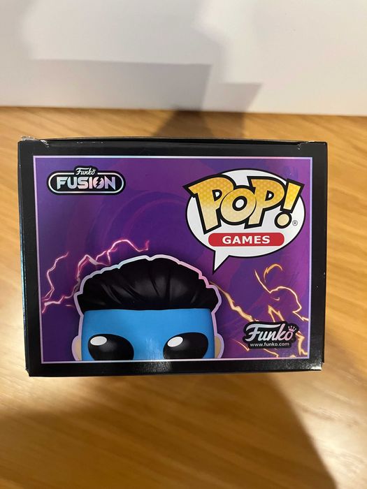 Vendo Funko POP! - Invincible #1098 (Funko Fusion) novo