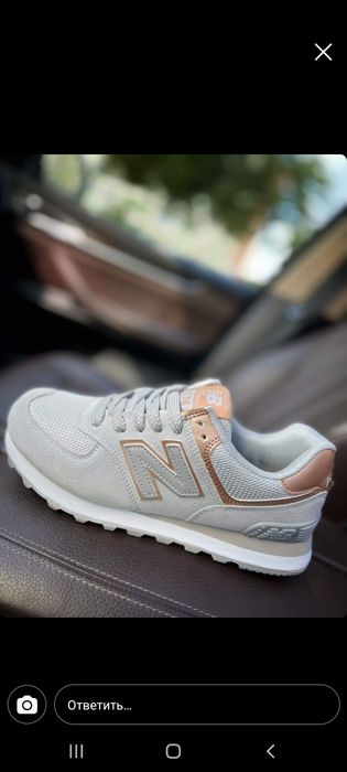 Продам кроссовки новые