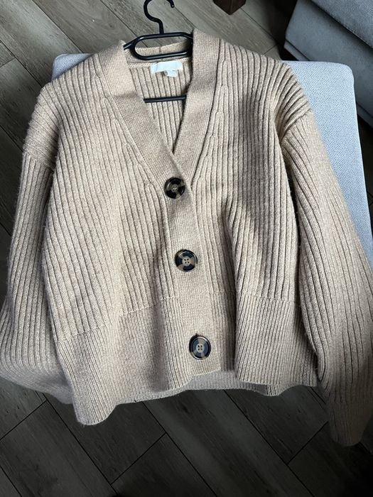 Beżowy sweter H&M rozmiar XS