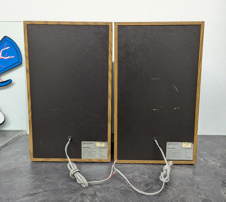 GRUNDIG Box 660a. 3-х смугова полична акустика.