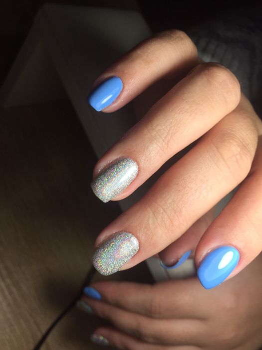 Маникюр, педикюр, наращивание ногтей.