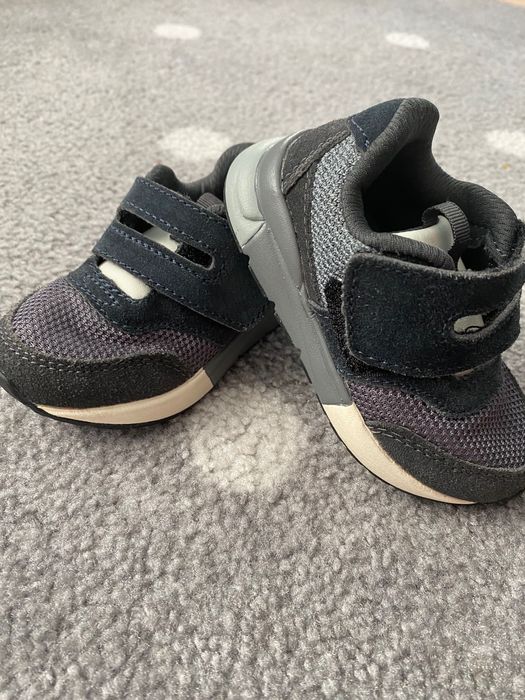 Buty zara r.19 adidasy niechodki