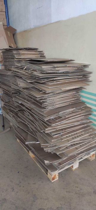 Ящик картонний  коробка картонна гофротара гофроящик різниц