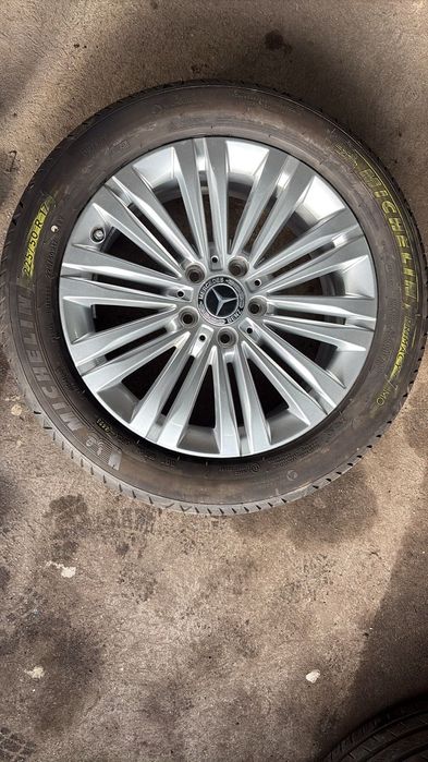 4x Oryginalne alufelgi Mercedes C-Klasa W206 + Michelin Primacy 4