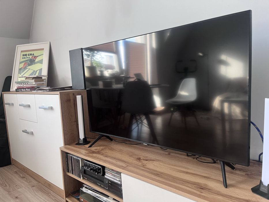 Telewizor Samsung 43" 4K Crystal UHD Smart TV (Stan Idealny)
