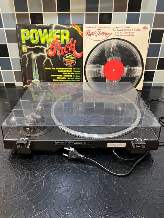 Technics SL QD33 Вініловий програвач