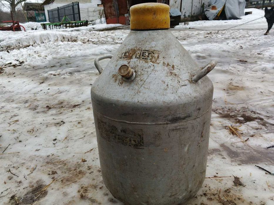 Посуда дюару для зберігання азоту