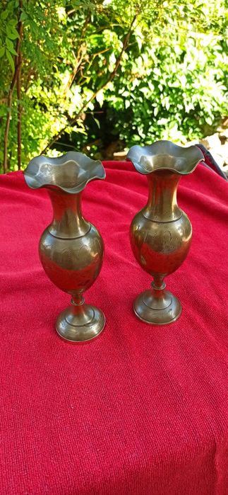 Jarras antigas em latao