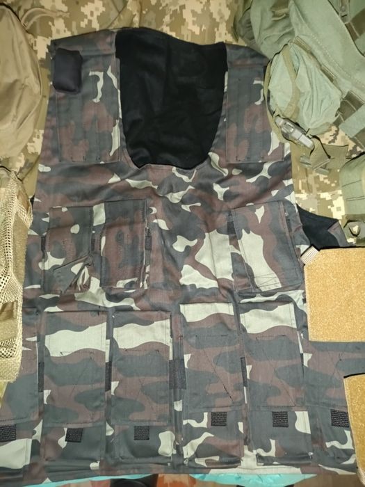 Відам за символічну суму  для військових желательно все разом забрати