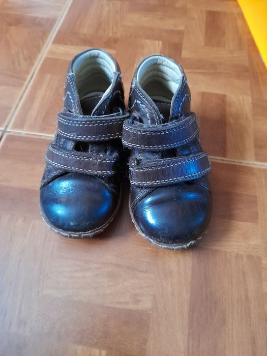 Chicco Boys' Boots, Size 22