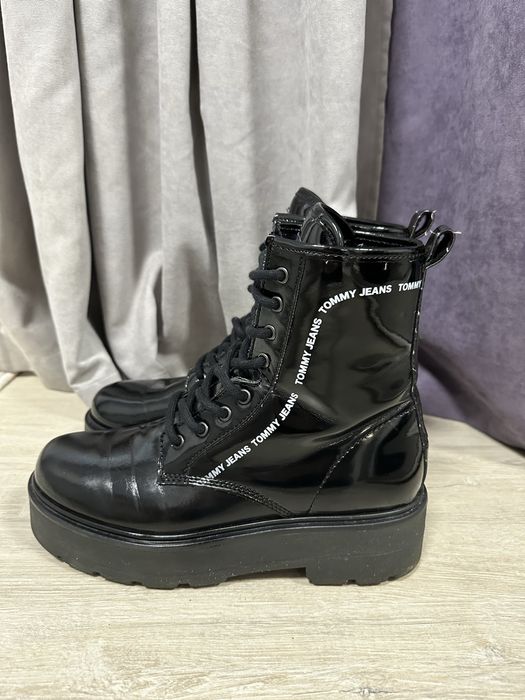 Ботинки чоботи tommy jeans 39