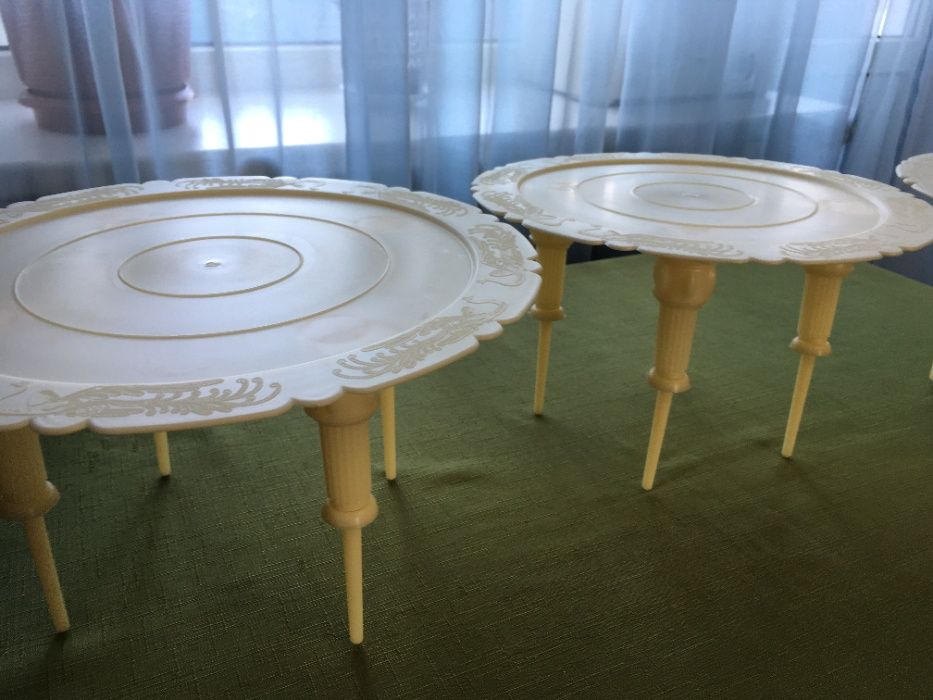 Подставка для торта с колоннами