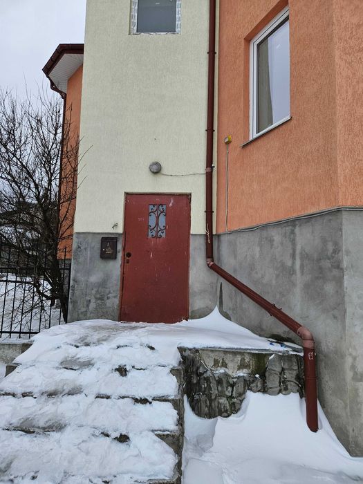 Продаж 2к квартири 74.2 кв. м на вул. Юрія Гагаріна 50А