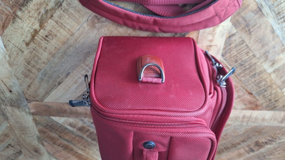 Kosmetyczka miękka Wittchen kuferek walizka na kosmetyki