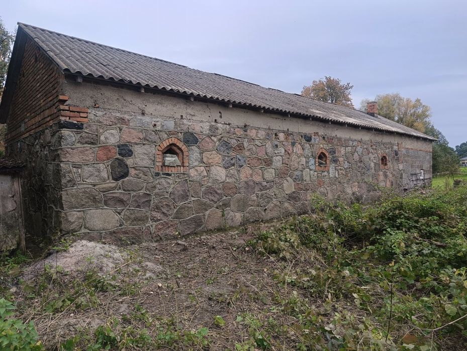 Działka z budynkiem - Widok 4