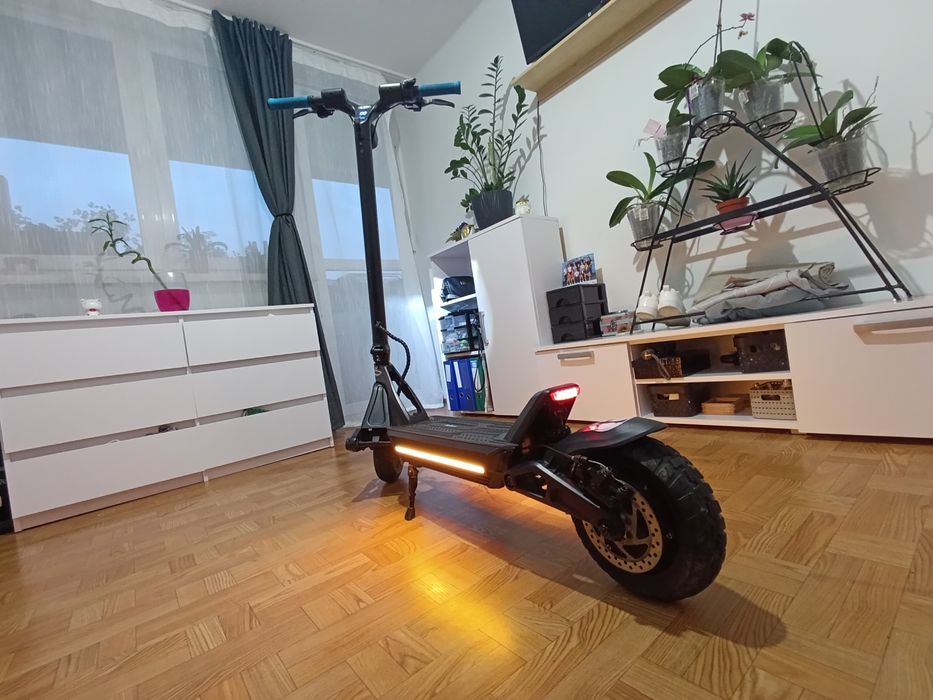 Sprzedam chulajnoga elektruczną REBEL