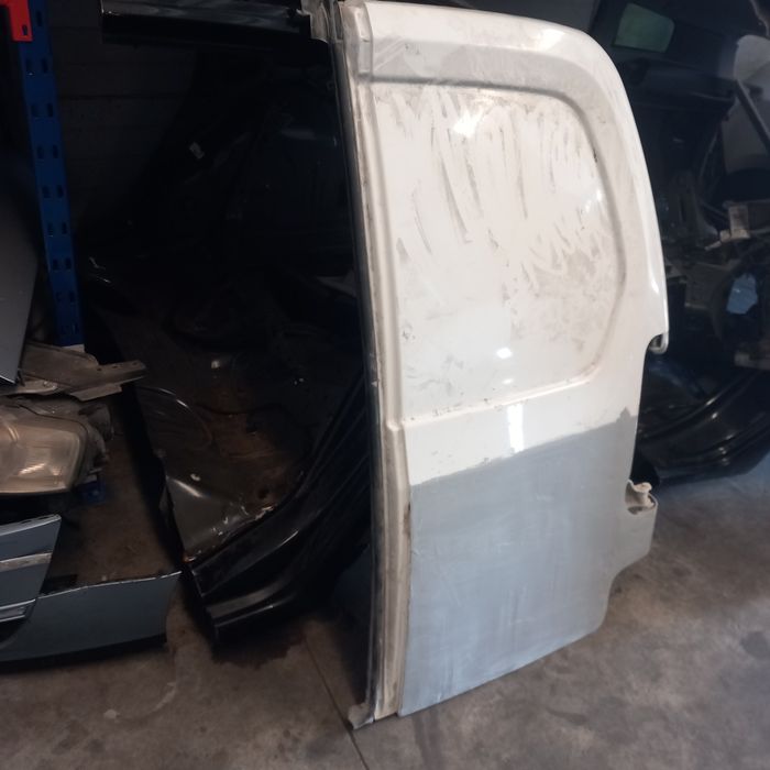 Porta tras citroen berlingo peugeot partner ano 2018